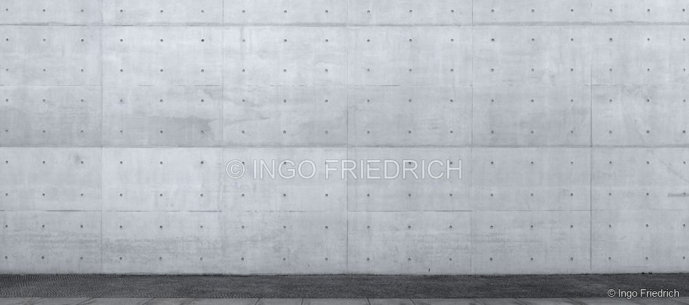 Breite Betonfelder – fotografische Betonoberfläche von Ingo Friedrich